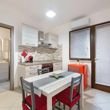 Flat-30 * Pula